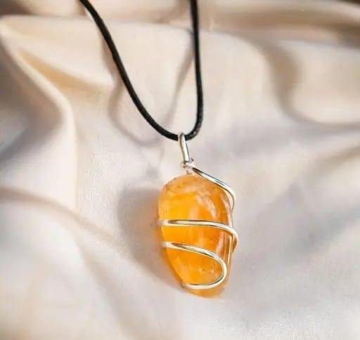 Tulsi Citrine Energy Pendant – Silver Wire Wrapped Natural Crystal(Unisex)